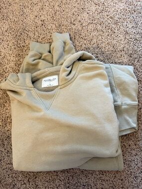 Abercrombie & Fitch Matching Lounge Set